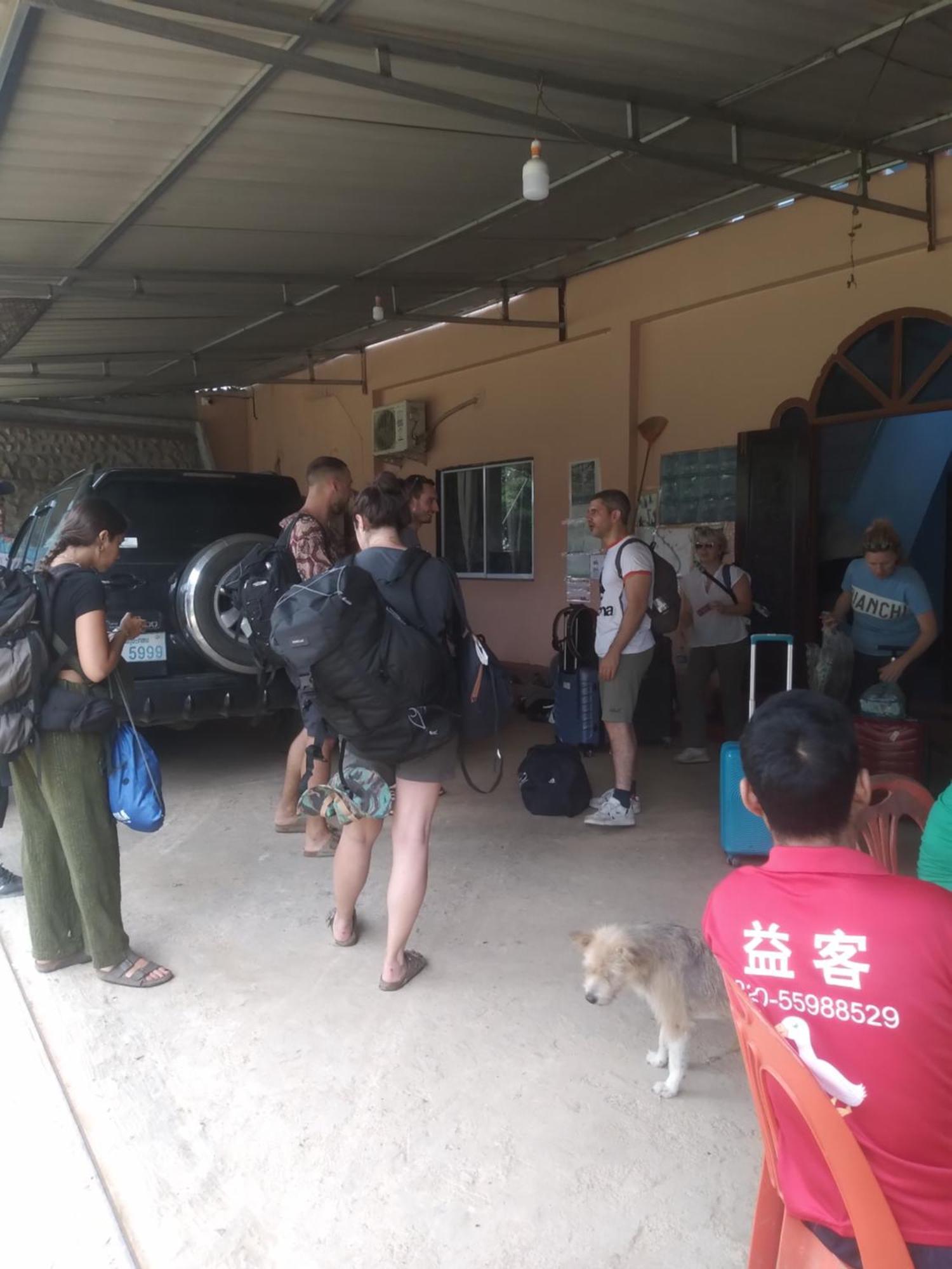 Lamorn Guesthouse Nongkhiaw Екстериор снимка