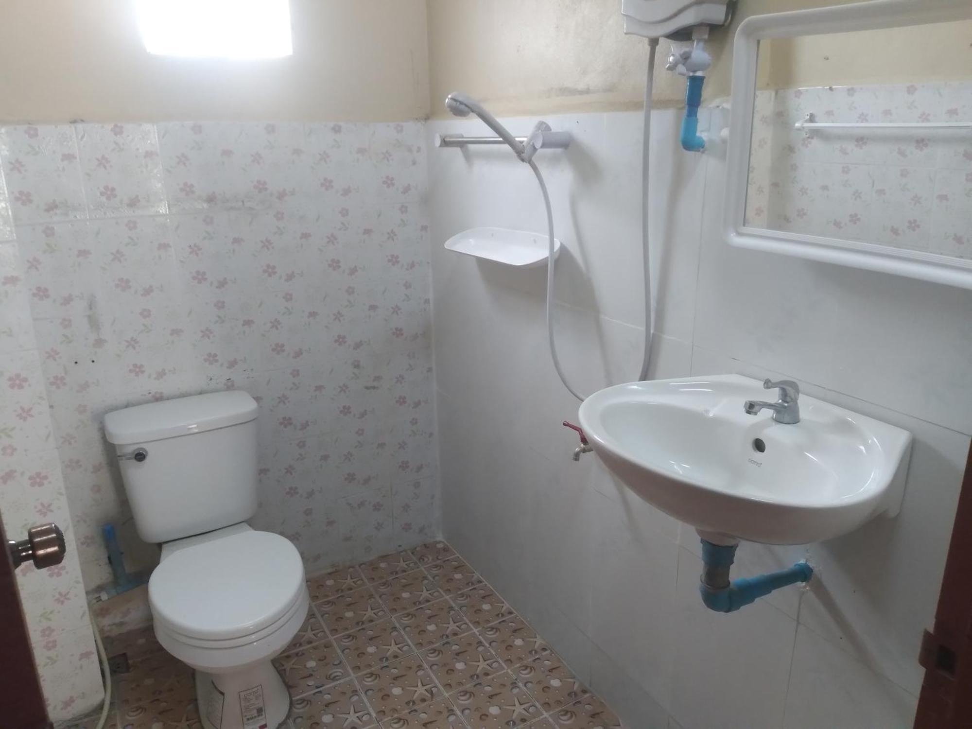 Lamorn Guesthouse Nongkhiaw Екстериор снимка