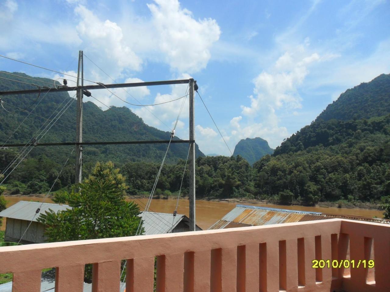 Lamorn Guesthouse Nongkhiaw Екстериор снимка